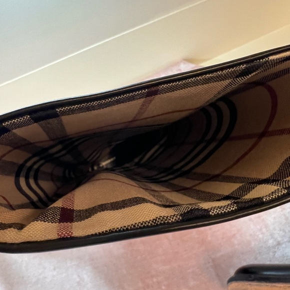 Burberry Black Flat Boots, EU Size 37.5, US Size 7 - Picture 5 of 7